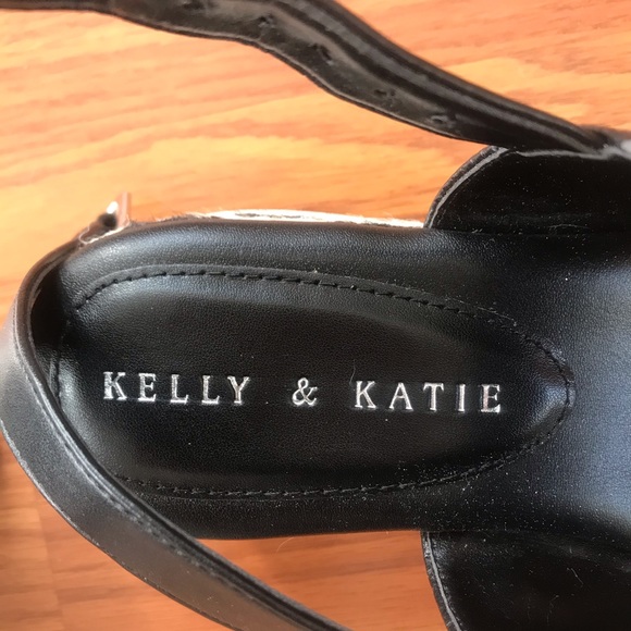 Katie and Kelly Strappy Sandals - Picture 3 of 6